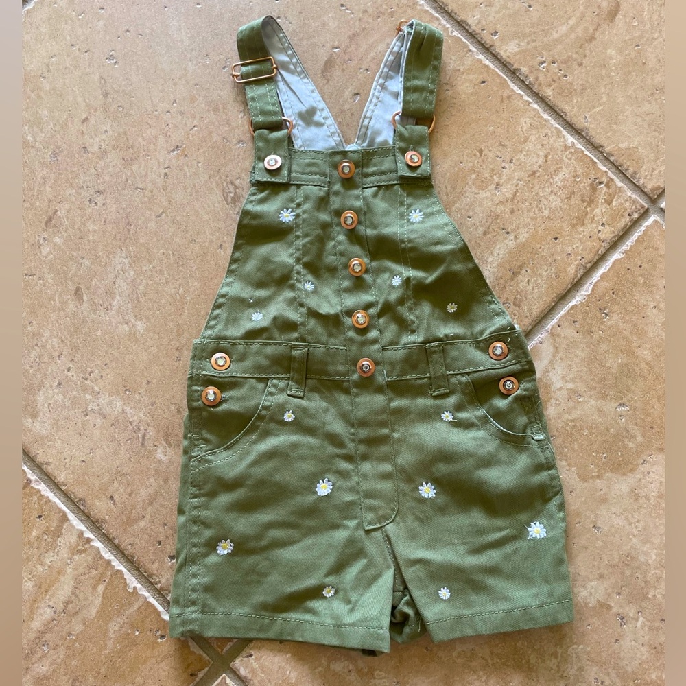Brand New Unbranded Overall Shorts size 5